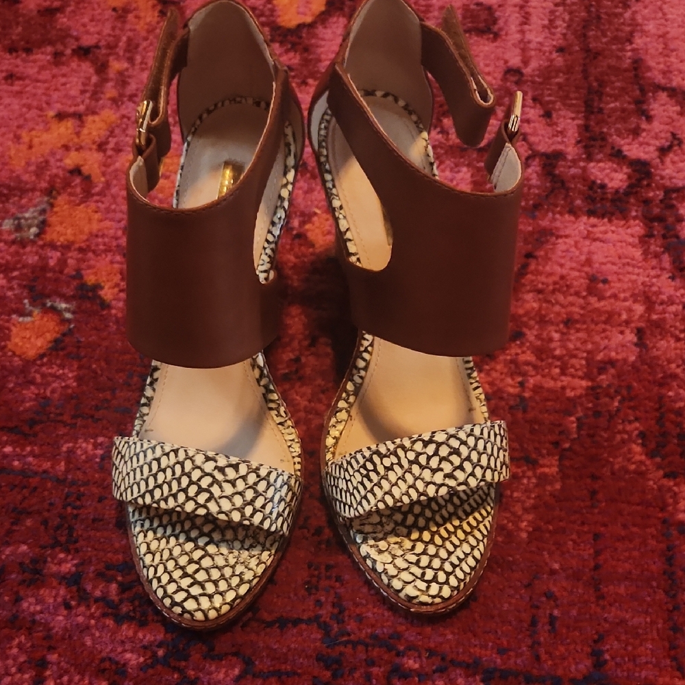 Louise et Cie Brown and Cream Textured Sandals